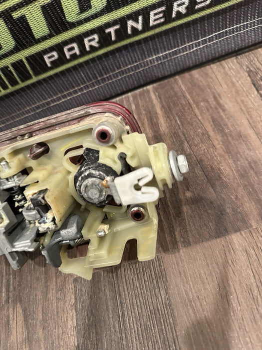 2017-2022 FORD F250 F350 F450 FRONT LEFT DOOR HANDLE OEM RUBY RED RR