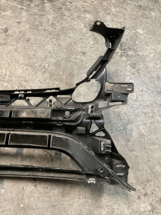 2019 Mercedes E63s AMG FRONT BUMPER MOUNTING BRACKET OEM 213 885 81 00