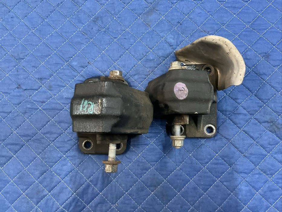 2016 DODGE RAM 2500 3500 6.7L CUMMINS DIESEL ENGINE MOUNT PAIR OEM