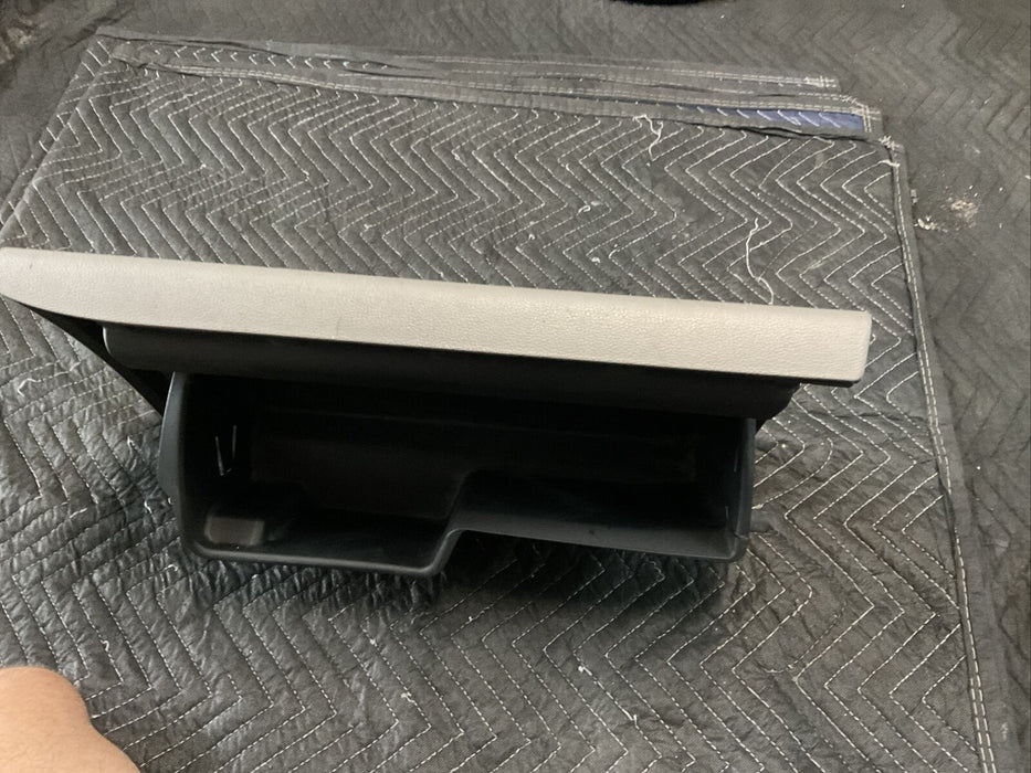 2017-2019 FORD F250 F350 F450 XLT GREY GLOVE BOX COMPARTMENT OEM~COSMETIC FLAWS~