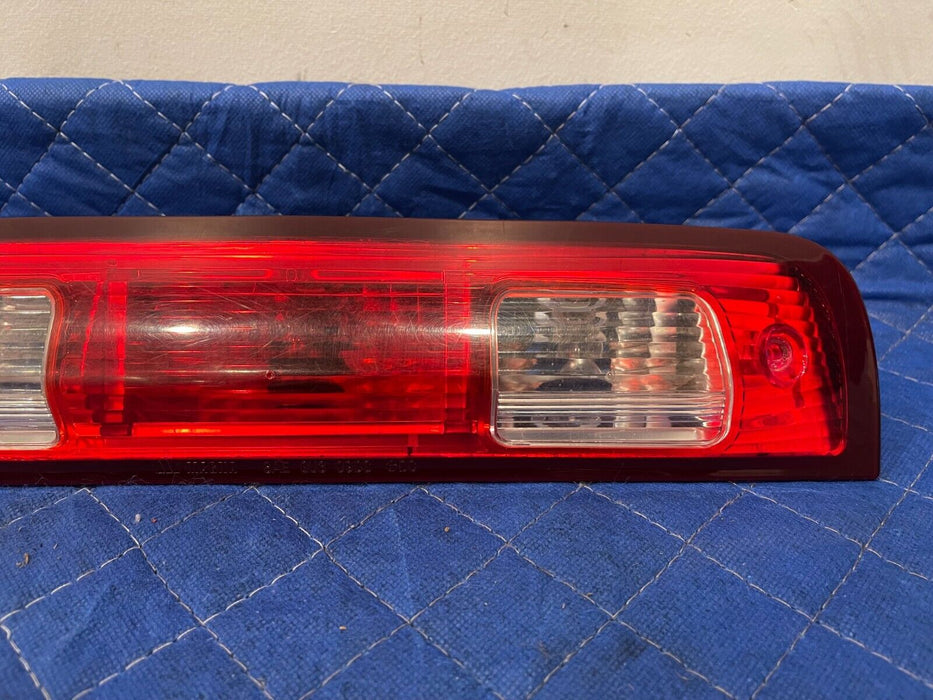 2017 DODGE RAM 2500 REAR UPPER CENTER CAB 3RD THIRD BRAKE STOP LIGHT OEM