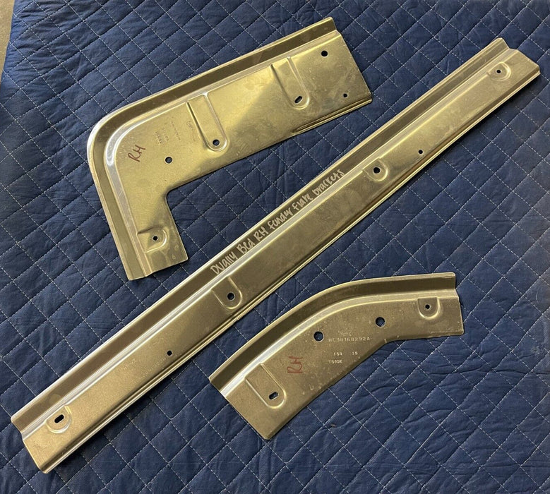 2017-2019 FORD F350 F450 REAR PASSENGER RIGHT DUALLY BED FENDER FLARE BRACKETS