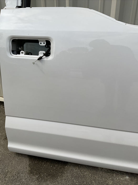 2017-2022 FORD F250 F350 F450 PLATINUM FRONT PASSENGER DOOR SHELL WHITE (UG) OEM