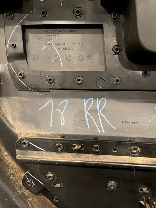 2017 DODGE RAM 2500 CREW CAB REAR PASSENGER RIGHT DOOR PANEL OEM SCRATCHES/SCUFF