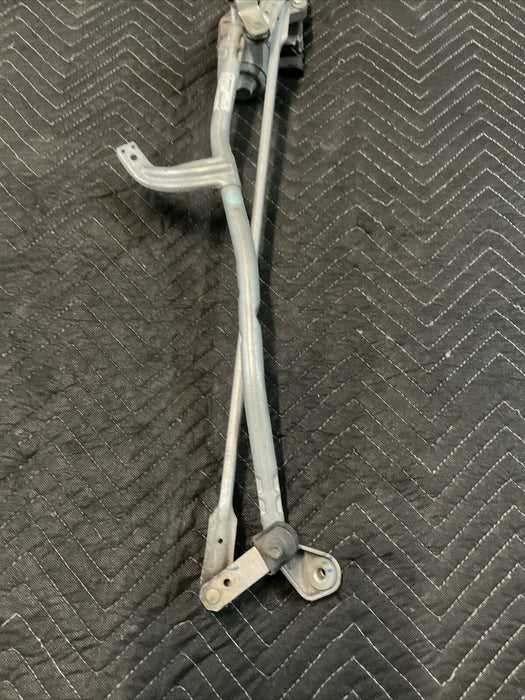 2017 MERCEDES C63S AMG C205 WINDSHIELD WIPER WASHER MOTOR OEM