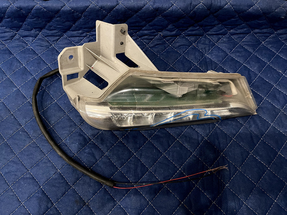 2017 NISSAN 370 NISMO FRONT BUMPER LEFT LH DRL FOG LIGHT W/ WIRING OEM *CRACKED*