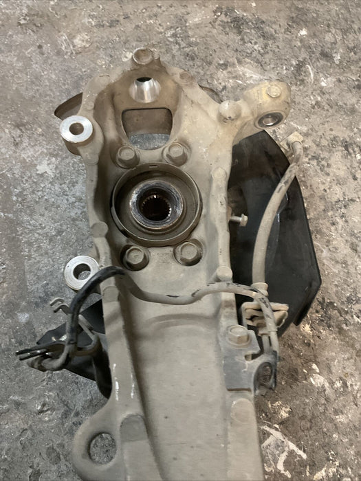 2014 INFINITI Q50 OEM SPINDLE W/ BRAKE LINE FRONT LH