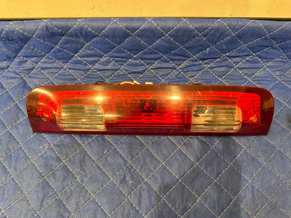 2012 DODGE RAM 3500 MEGA CAB REAR UPPER CAB THIRD BRAKE LIGHT LAMP ASSEMBLY OEM