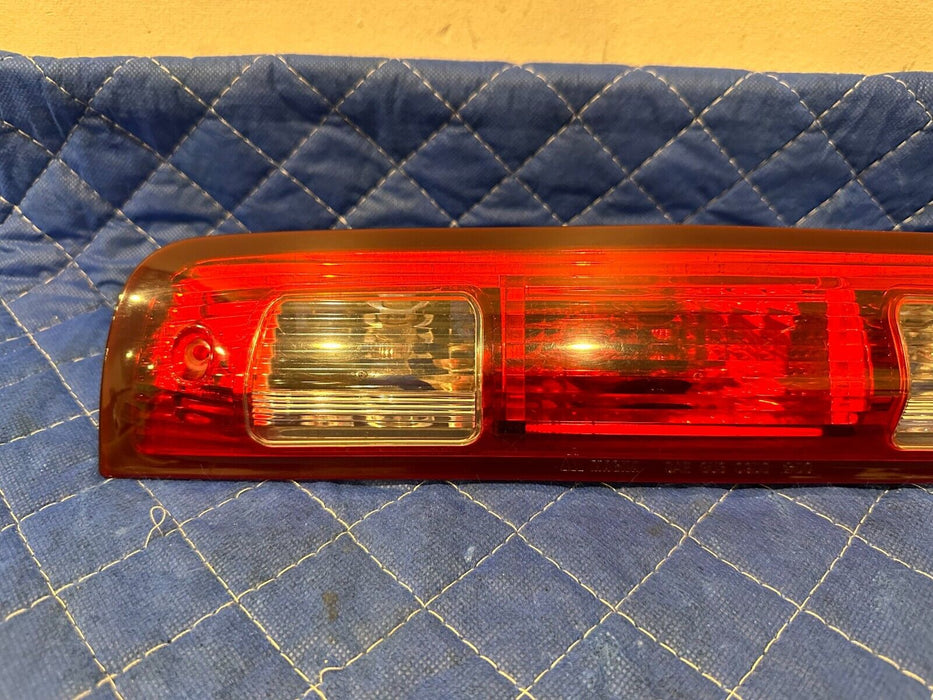 2012 DODGE RAM 3500 MEGA CAB REAR UPPER CAB THIRD BRAKE LIGHT LAMP ASSEMBLY OEM