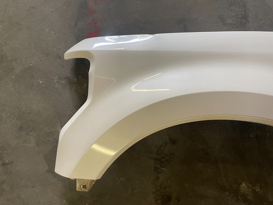 2017-2019 FORD F250 F350 DRIVER LEFT PEARL WHITE FENDER OEM *DAMAGE*