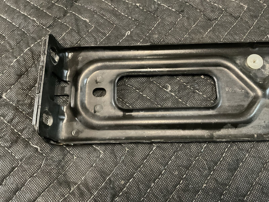 2016 NISSAN TITAN XD FRONT RIGHT PASSENGER BUMPER BRACKET 62222-EZ00A OEM