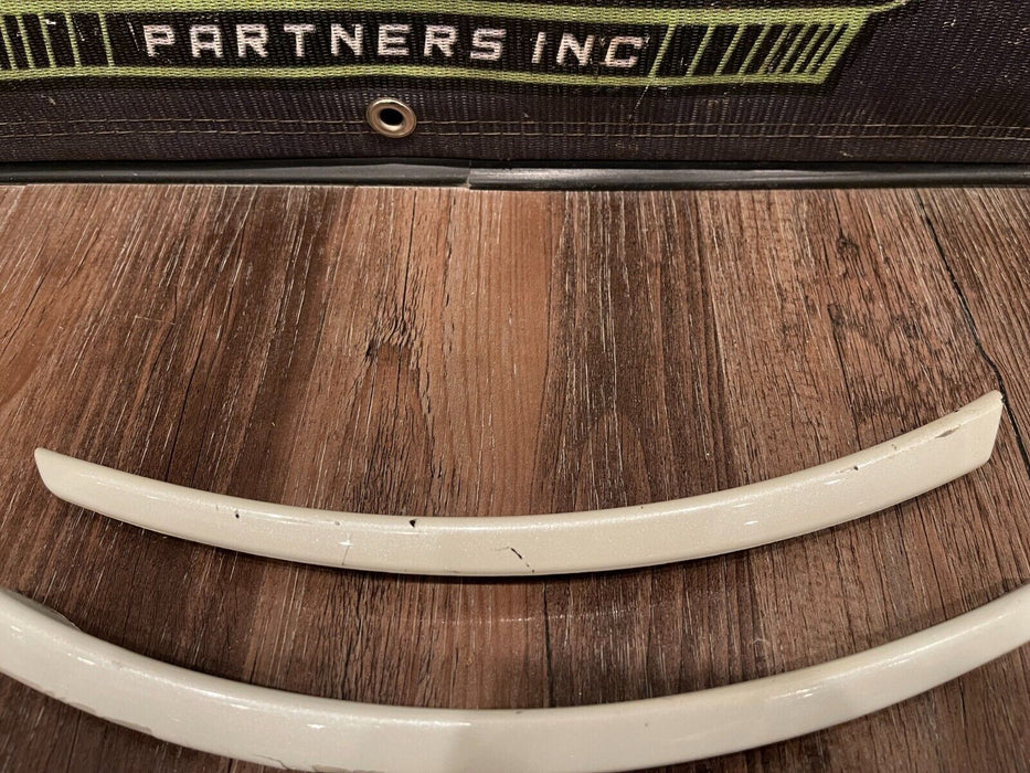 2018 NISSAN 370Z NISMO WHITE REAR BUMPER LEFT RIGHT SIDE FLARES (PAIR) OEM *READ