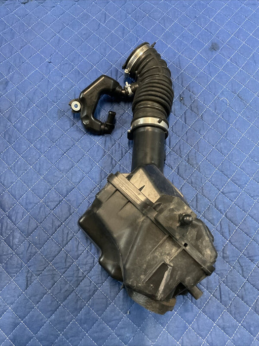 2018 NISSAN 370Z NISMO PASSENGER AIR INTAKE BOX ASSEMBLY COMPLETE OEM 2009-2020