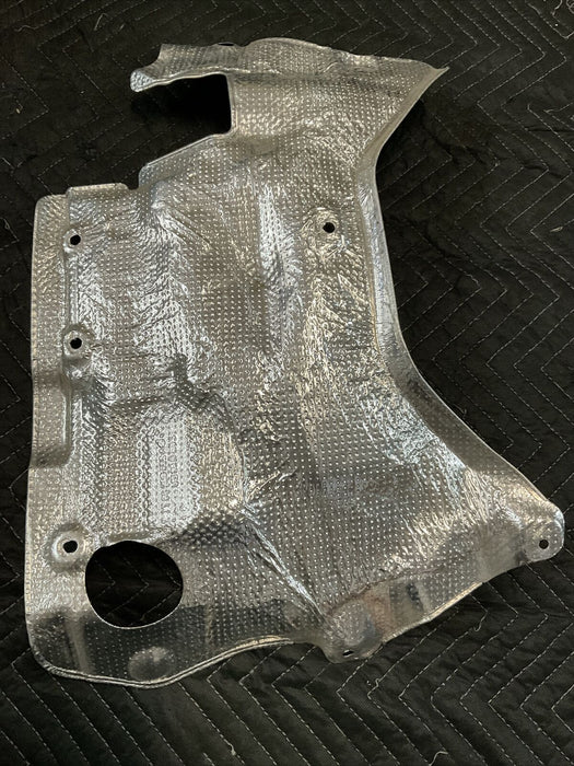 2017 MERCEDES C63 AMG OEM CENTER HEAT SHIELDING 205 682 33 71 A2056823371