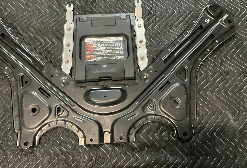 2015 LEXUS RC-F REAR BACK SEAT BRACE BRACKET W/TRUNK STORAGE EXTENSION OEM