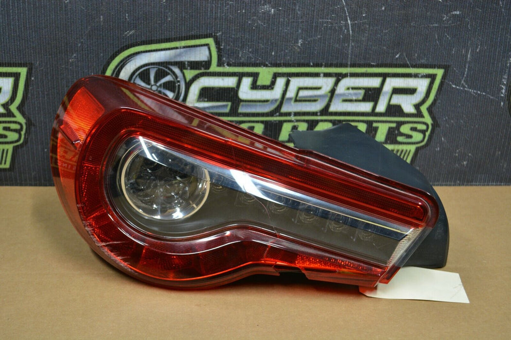 2019 TOYOTA 86 TRD REAR LEFT TAIL LIGHT *DAMAGE* OEM