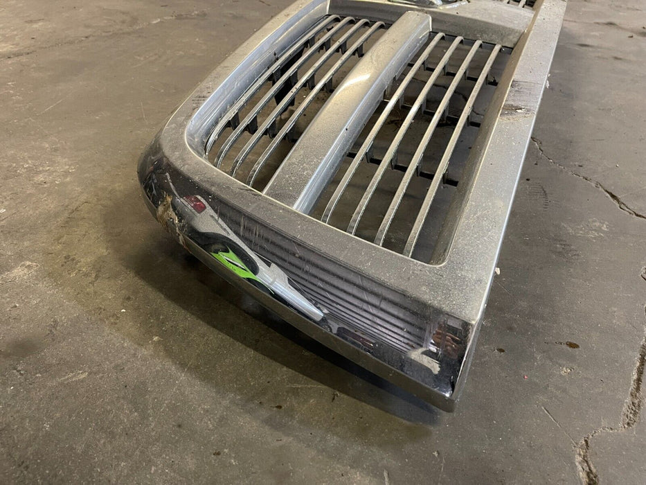 2012 DODGE RAM 3500 MEGA CAB FRONT GRILLE OEM *DAMAGED & CRACKED*