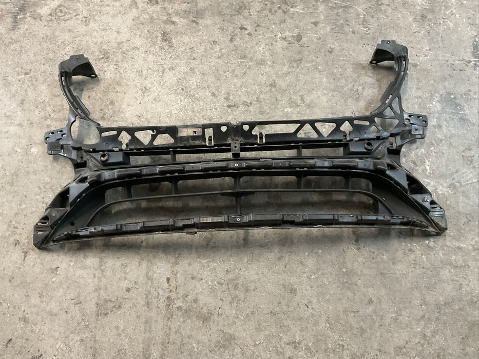 2019 Mercedes E63s AMG FRONT BUMPER MOUNTING BRACKET OEM 213 885 81 00