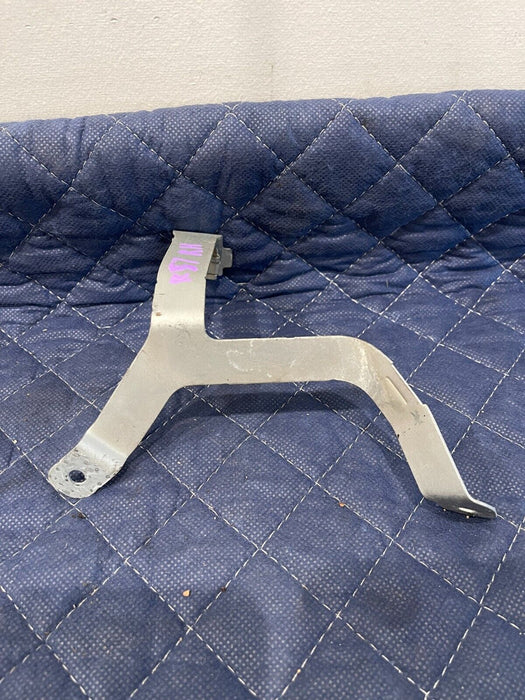 2017 MERCEDES-BENZ C63 AMG CONVERTIBLE REAR RIGHT SHIELD SIDE BRACKET OEM