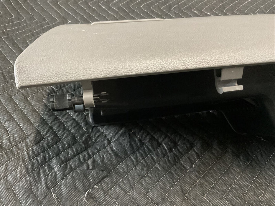 2017-2019 FORD F250 F350 F450 XLT GREY GLOVE BOX COMPARTMENT OEM~COSMETIC FLAWS~