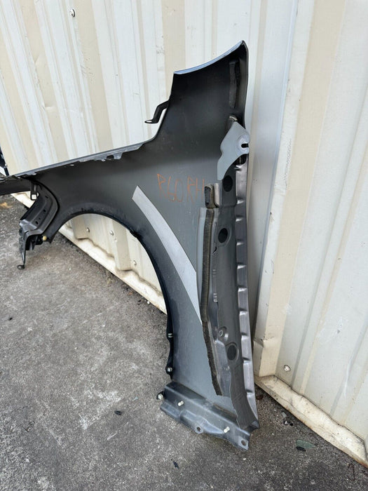 2017 INFINITI Q50 RED SPORT SEDAN PASSENGER RIGHT FENDER GRAY METALLIC (KAD) OEM