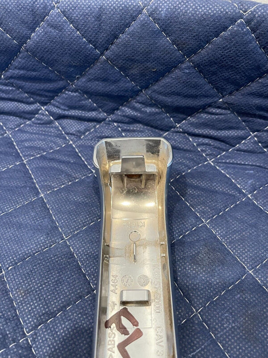 2017-2019 FORD F250 F350 FRONT LEFT EXTERIOR SILVER DOOR HANDLE OEM *SCRATCH*