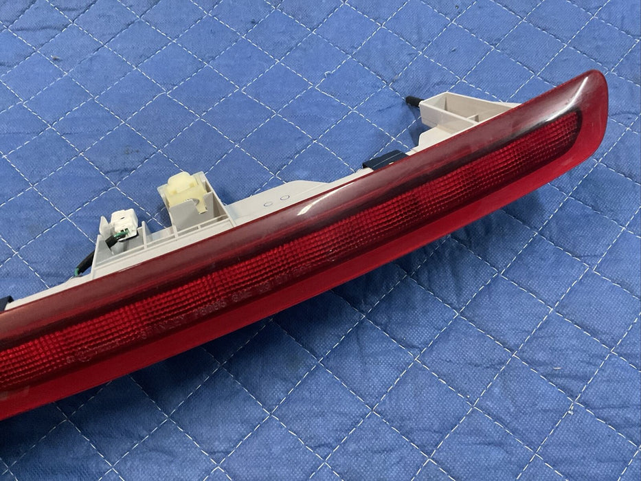 2018 NISSAN 370Z NISMO COUPE TRUNK THIRD BRAKE LIGHT ASSEMBLY OEM 2009-2020