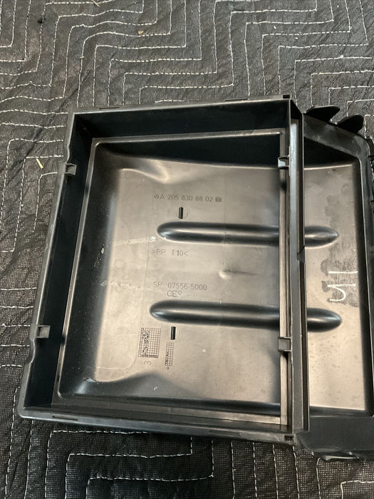 2014 MERCEDES S550 W222 AIR FILTER INLET DUCT HOSE OEM A 2058308802