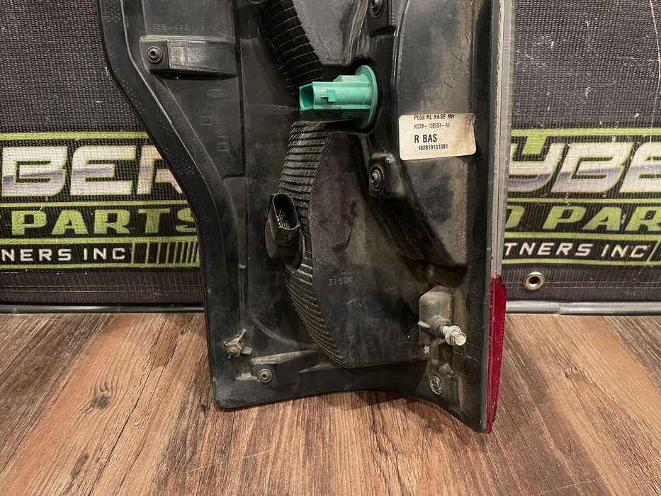 2017-2021 FORD F250 F350 PASSENGER RIGHT HALOGEN TAILIGHT OEM *READ DESCRIPTION*