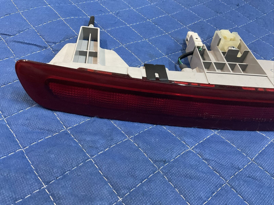 2018 NISSAN 370Z NISMO COUPE TRUNK THIRD BRAKE LIGHT ASSEMBLY OEM 2009-2020