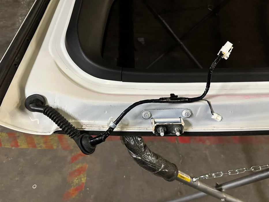 2018 NISSAN 370Z NISMO HATCH TRUNK LID W/ SPOILER OEM (LOCAL PICKUP ONLY)