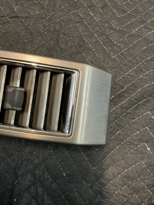 2018 FORD F250 F350 F450 PLATINUM OUTER RIGHT A/C HVAC AIR VENT DUCT OEM