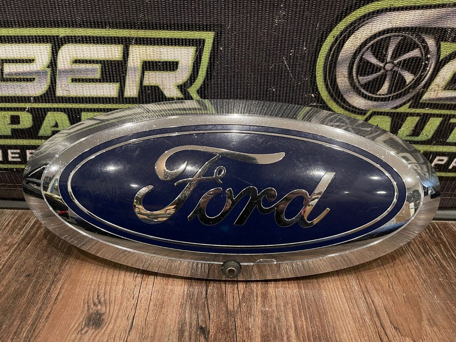 2017-2019 FORD F250 F350 FRONT BUMPER GRILLE EMBLEM W/ CAMERA ASSEMBLY OEM