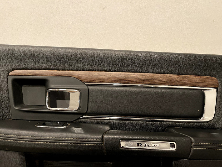 2017 DODGE RAM 2500 CREW CAB REAR PASSENGER RIGHT DOOR PANEL OEM SCRATCHES/SCUFF