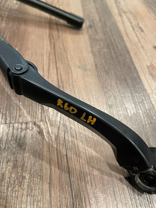 2017 INFINITI Q50 RED SPORT FRONT LEFT & RIGHT WINDSHIELD WIPERS OEM