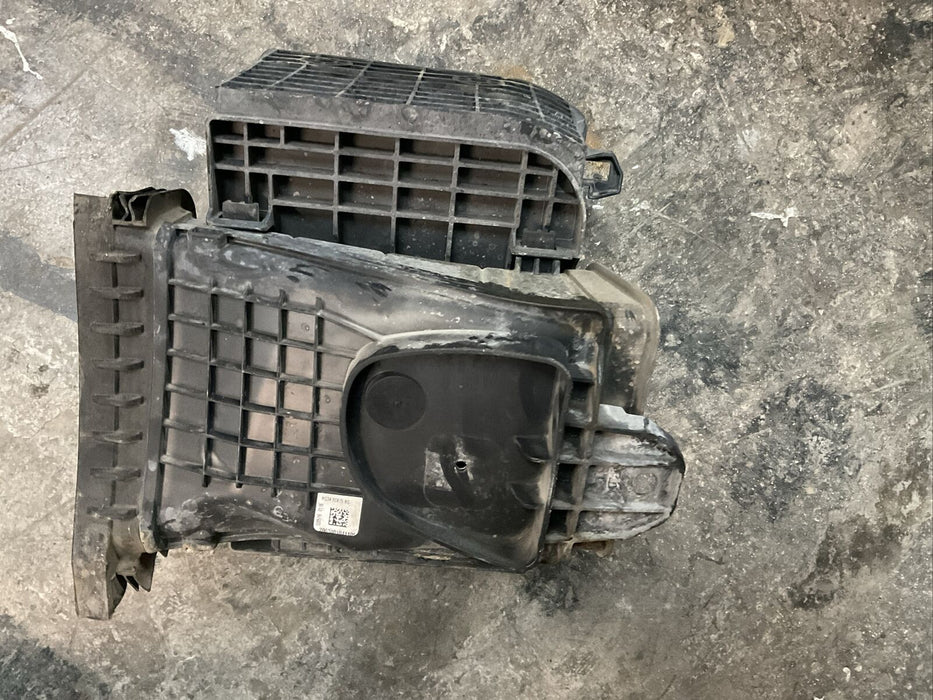 2017 2018 2019 FORD F250 F350 F450 BATTERY TRAY HOLDER OEM