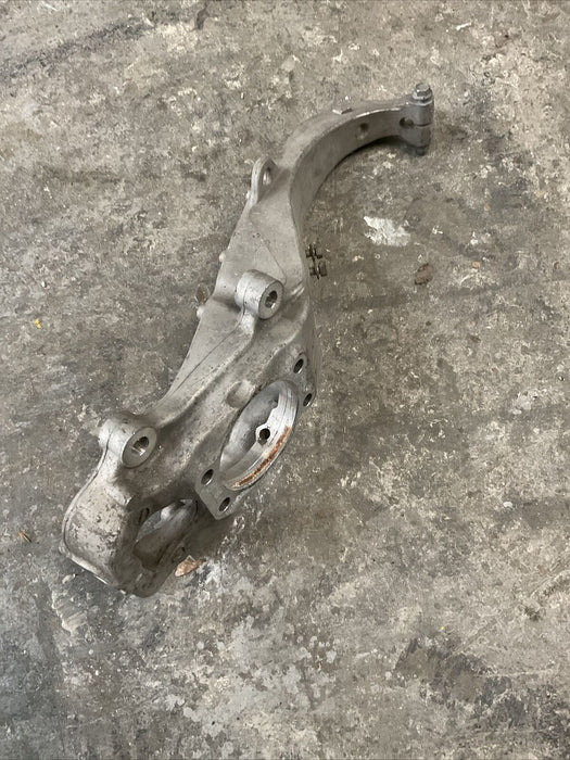 2015 NISSAN 370Z FRONT LEFT SPINDLE KNUCKLE OEM