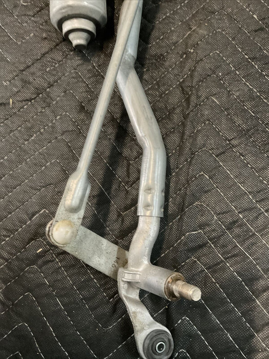 2016 DODGE CHARGER HELLCAT WINDSHIELD WIPER MOTOR OEM