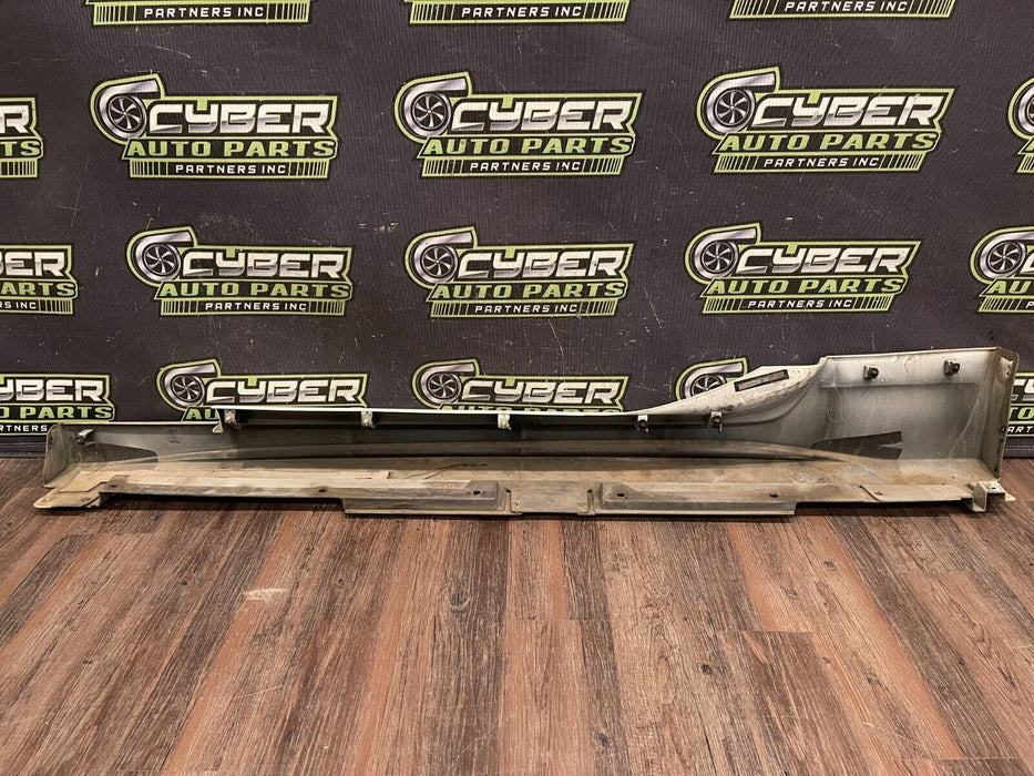 2018 NISSAN 370Z NISMO WHITE PASSENGER RIGHT SIDE SKIRT OEM *SCUFF/CRACKS*