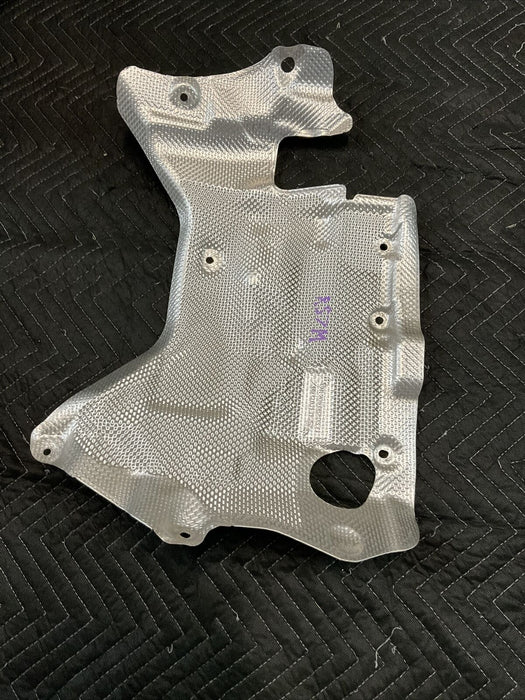 2017 MERCEDES C63 AMG OEM CENTER HEAT SHIELDING 205 682 33 71 A2056823371