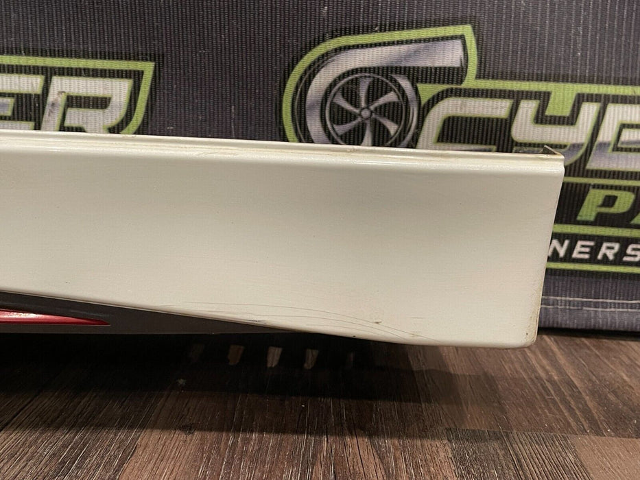 2018 NISSAN 370Z NISMO WHITE PASSENGER RIGHT SIDE SKIRT OEM *SCUFF/CRACKS*