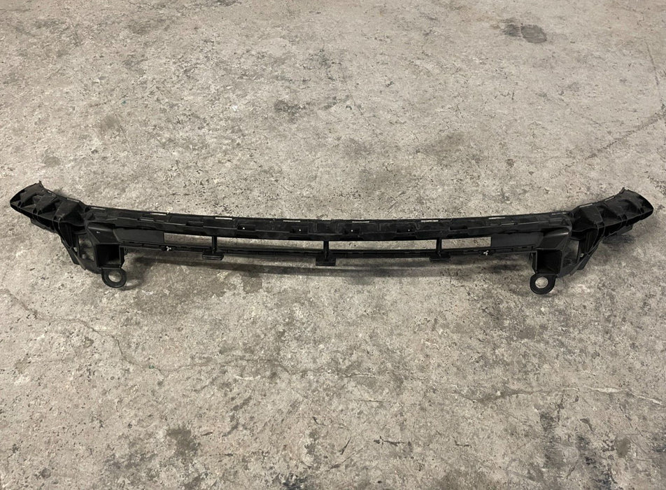 2019 MERCEDES BENZ E63S AMG W213 FRONT LOWER BUMPER MOUNTING BRACKET OEM *CRACK*