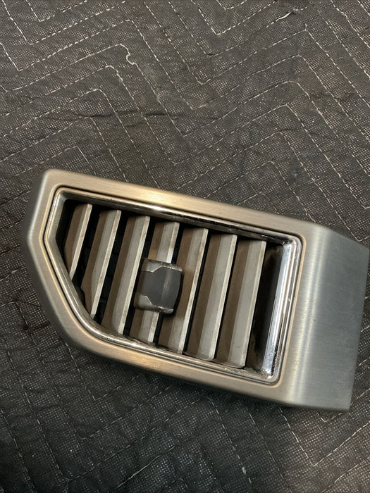 2018 FORD F250 F350 F450 PLATINUM OUTER RIGHT A/C HVAC AIR VENT DUCT OEM