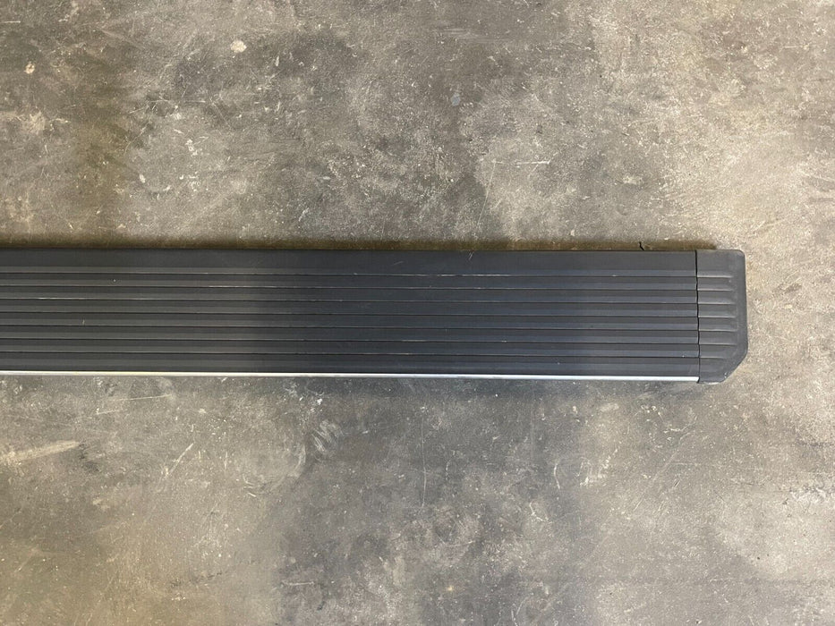2017-2019 FORD  F350 F450 DRIVER LEFT SIDE RUNNING BOARD ONLY OEM *BURNT*