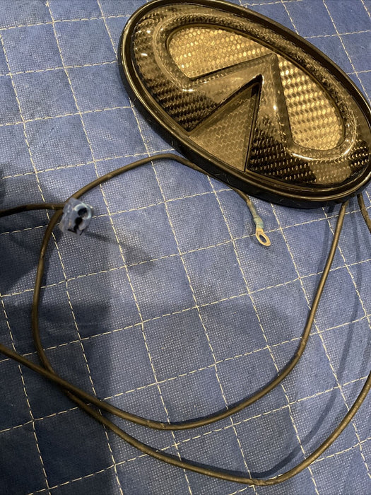 2017 INFINITI Q50 RED SPORT FRONT EMBLEM BADGE GLOW RED W/HARNESS F2890 6HA0A