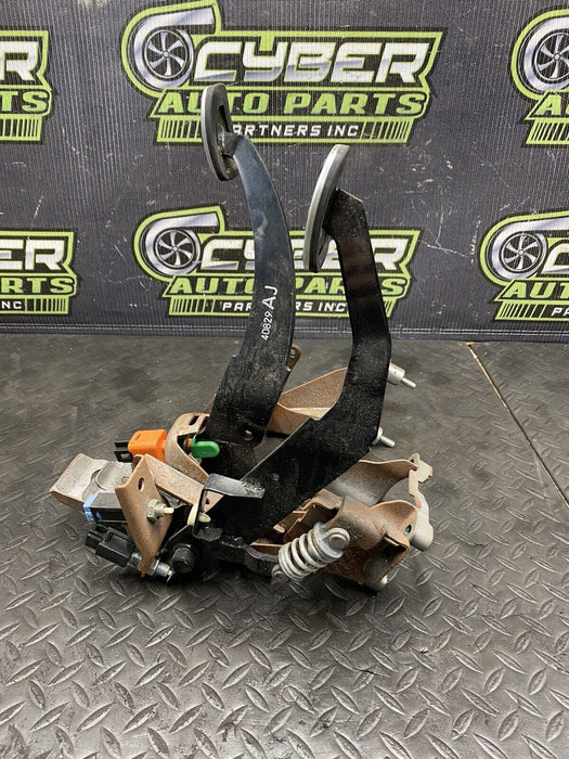 SUBARU BRZ SCION FRS TOYOTA 86 6SP MANUAL BRAKE CLUCTH PEDAL OEM