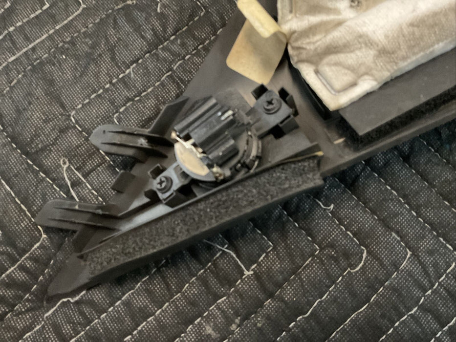 2017-2019 FORD F250 F350 F450 PLATINUM PASSENGER SIDE A-PILLAR~COSMETIC FLAW~