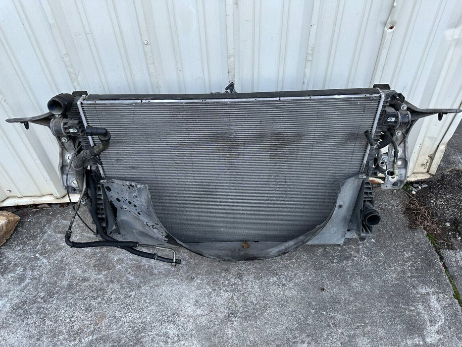 2017 2018 FORD F250 F350 DIESEL 6.7L RADIATOR W/ SUPPORT COOLING ASSEMBLY OEM