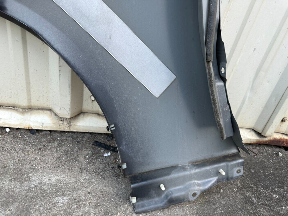 2017 INFINITI Q50 RED SPORT SEDAN PASSENGER RIGHT FENDER GRAY METALLIC (KAD) OEM