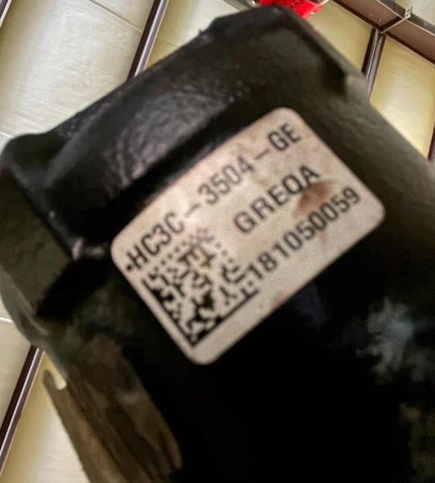 2017 2018 2019 FORD F250 F350 6.7L DIESEL POWER STEERING GEAR BOX W/ SHAFT OEM